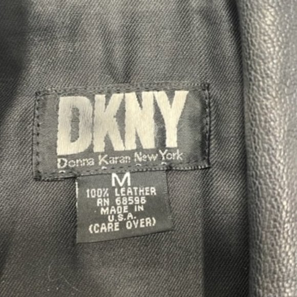 DKNY | Vintage Black Leather Biker Vest ~ Size Medium - Picture 9 of 17